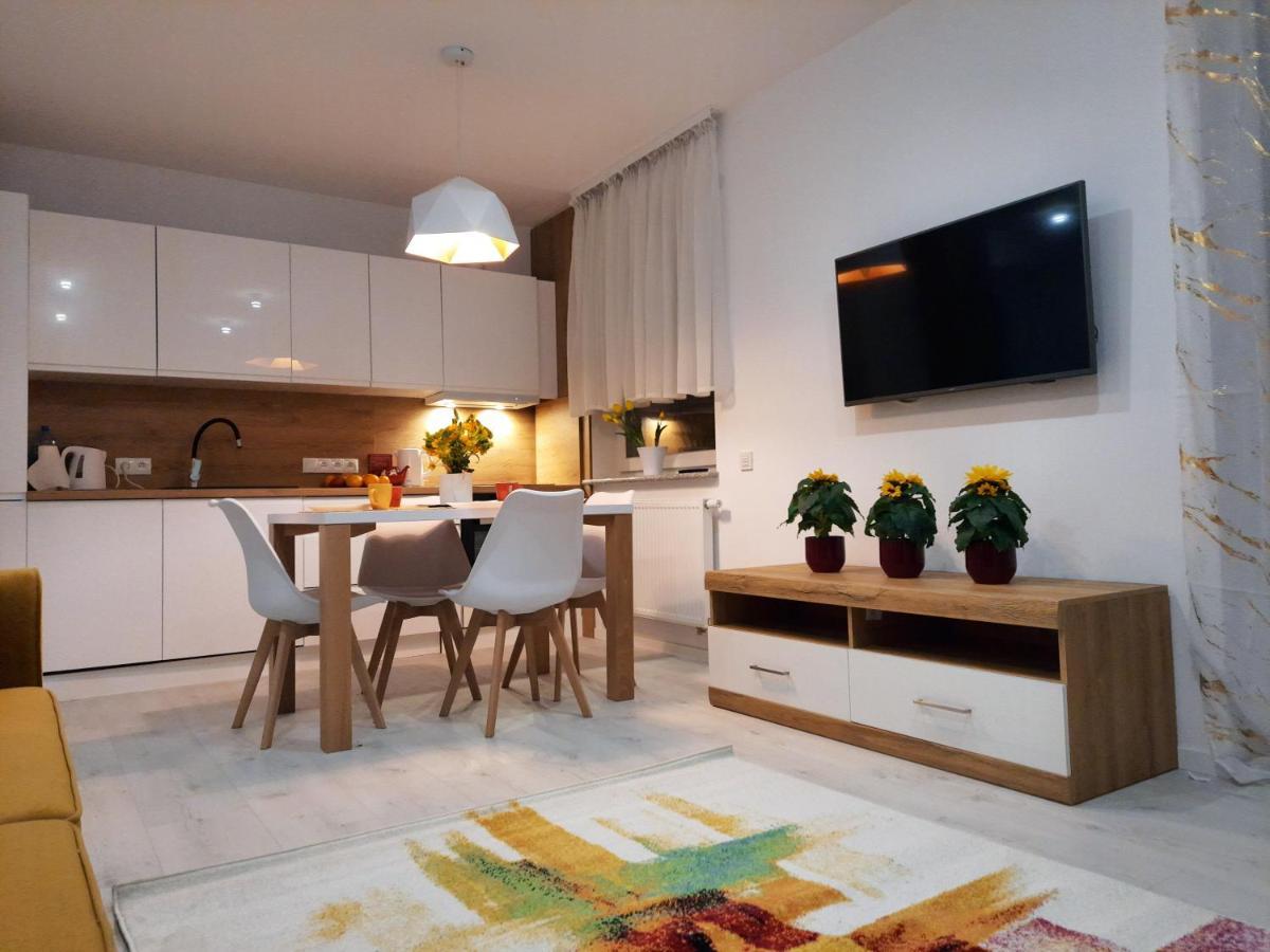 Apartament Amber Comfort Z Prywatnym Miejscem Parkingowym Kołobrzeg Extérieur photo